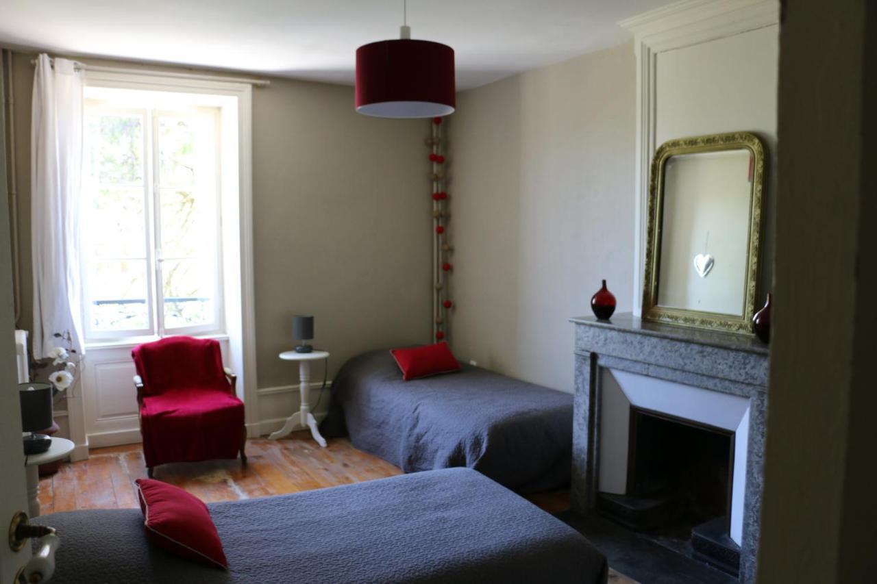 Chambres Et Table L' Echappee Bouvesse-Quirieu Ngoại thất bức ảnh